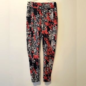 Women's Size Large Pop fit full length leggings pink, black & white